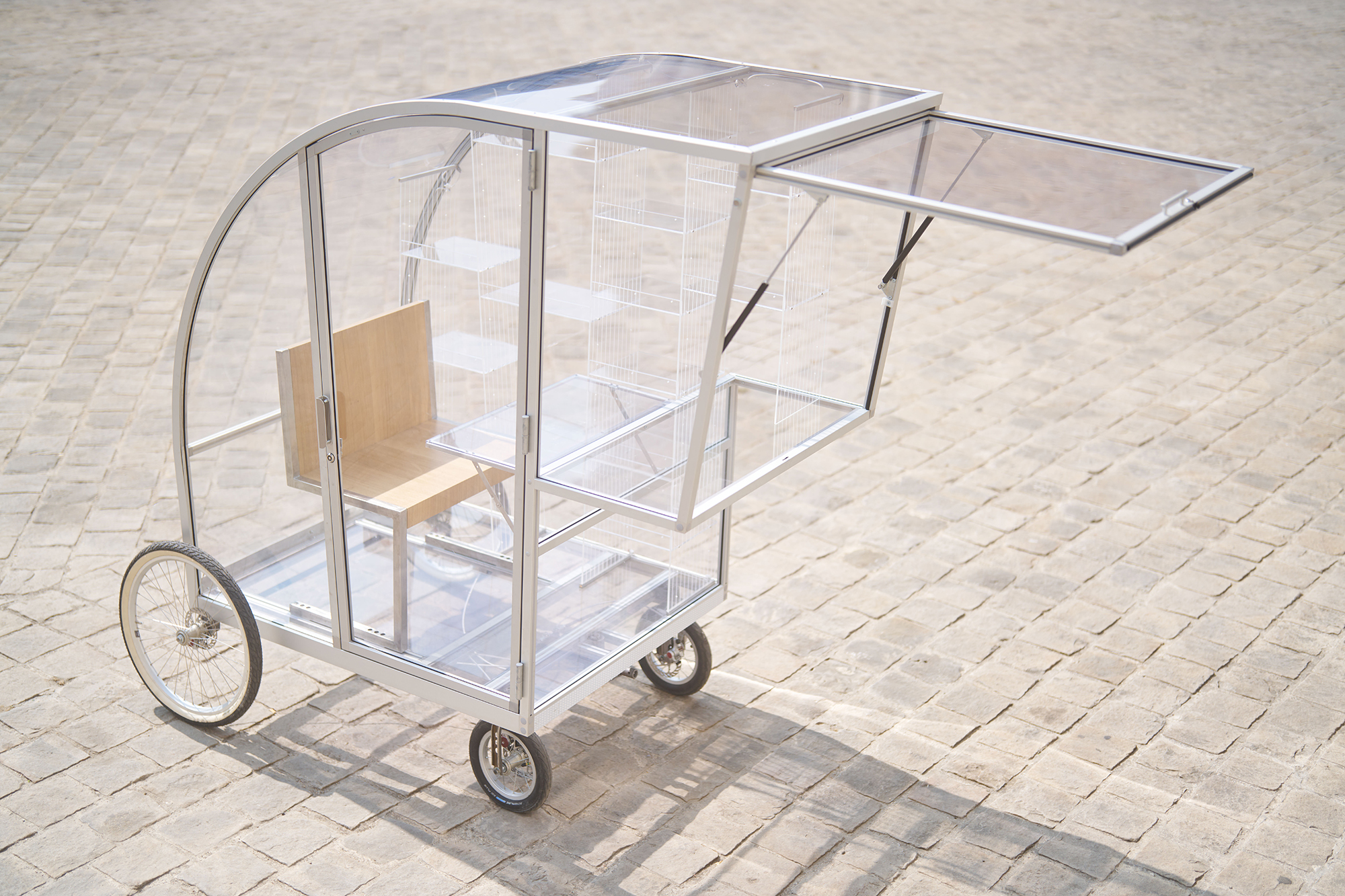 La Rolling carriole transparente pour le plan vélo