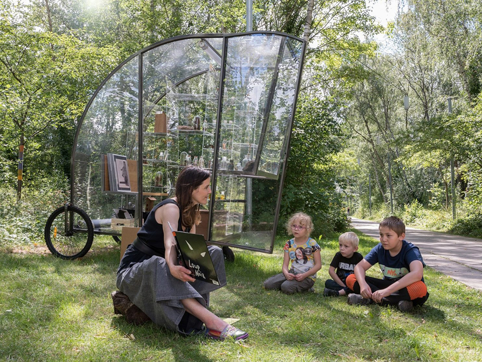 La Rolling en médiation culturelle au Louvre Lens
